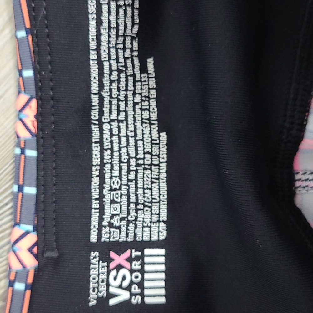Victoria's Secret VSX Sport Knockout Tight - Geometric 7/8 Leggings - Picture 5 of 8